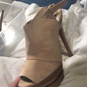 Jessica Simpson tan suede ankle stilettos
